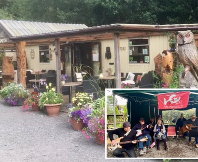 Two Hoots staff and musicians donate hundreds to air ambulance