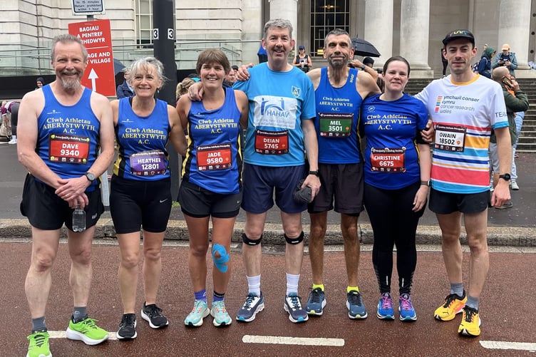 Some of Aber's runners ready to take on the Cardiff half marathon