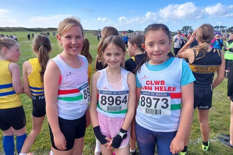 Sarn Helen junior girls