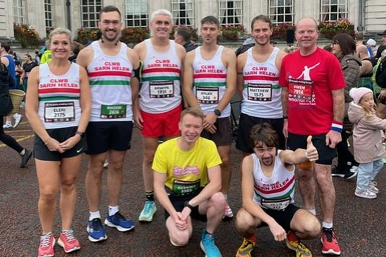 Sarn Helen runners at the Cardiff Half Marathon