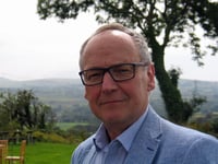 Siencyn quits party leader role following paedophile headteacher row