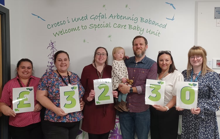 Angharad Janes, Angharad Smiriglia, Jo Honey, Dave Owen and his daughter, Erin Owen, Kelly Brown and Catrin Davies