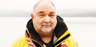 New Quay RNLI congratulates their long-serving volunteer Coxswain