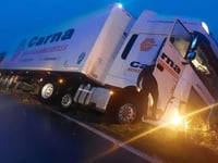Lorry 'hanging over verge' causes delays on A487 near Llanrhystud 