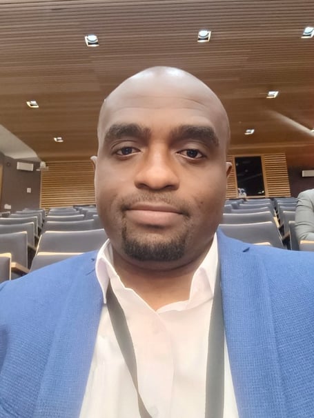 Author and doctoral student, Olatunji Offeyi
