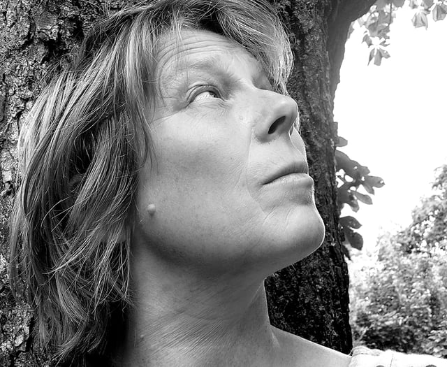 Open mic special with live ‘Murmuration’