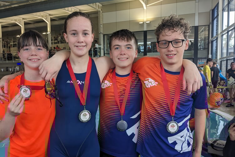 Gold Medalist in the 200m medley relay, Gwerfyl, Seren, Jack and vice captain Oli.