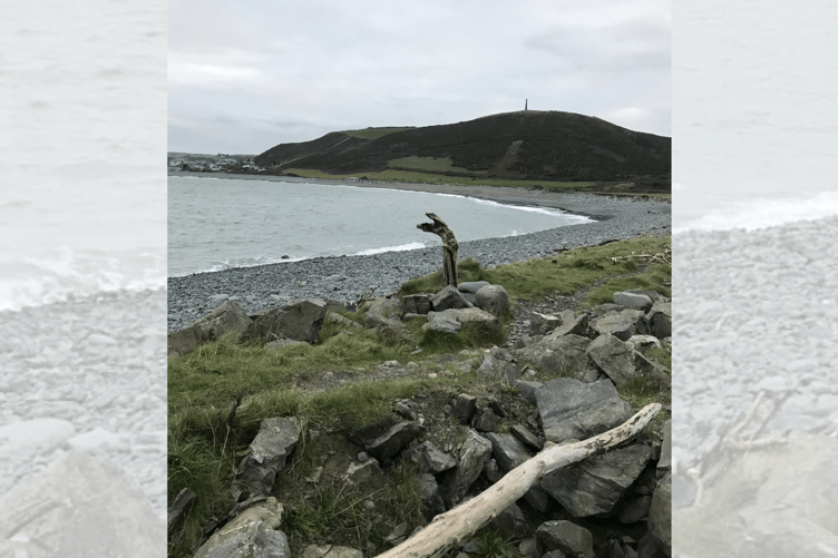 She says from another angle "it looks like a lamentation". What do you see?