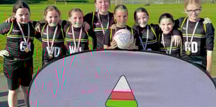 Ysgol Godre'r Berwyn triumph at Urdd Meirionnydd netball comp