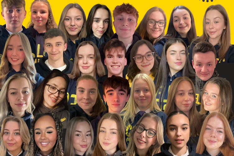 Y llysgenhadon ysgol newydd