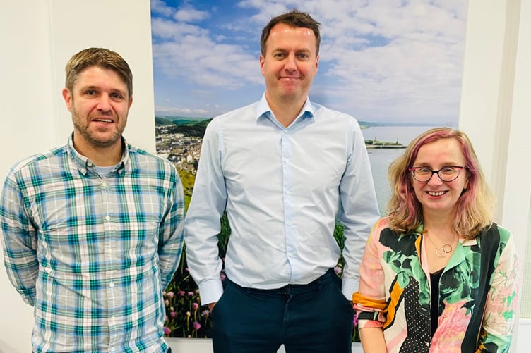 Huw Lewis, Osian Llywelyn ac Elin Royles