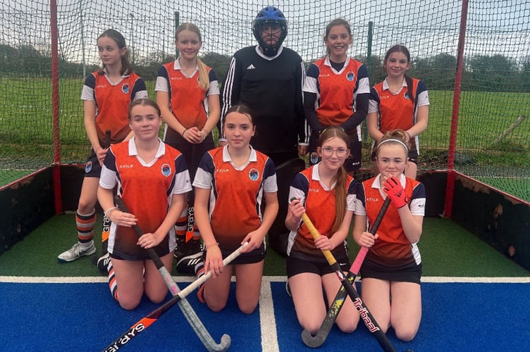 Dysynni U14s Bs: Back L to R: Annie, Nel, Jess, Aneira, Mari. Front L to R: Evie, Polly, Amelia, Molly