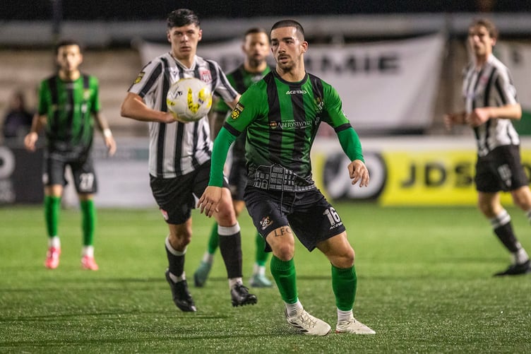 FLINT, WALES - 4TH DECEMBER 2024: Aberystwyth Town's Ben Davies during during the JD Cymru Premier fixture between Flint Town United and Aberystwyth Town at the Essity Stadium, Flint. 4th of December, Flint, Wales (Pic by Nik Mesney/FAW)