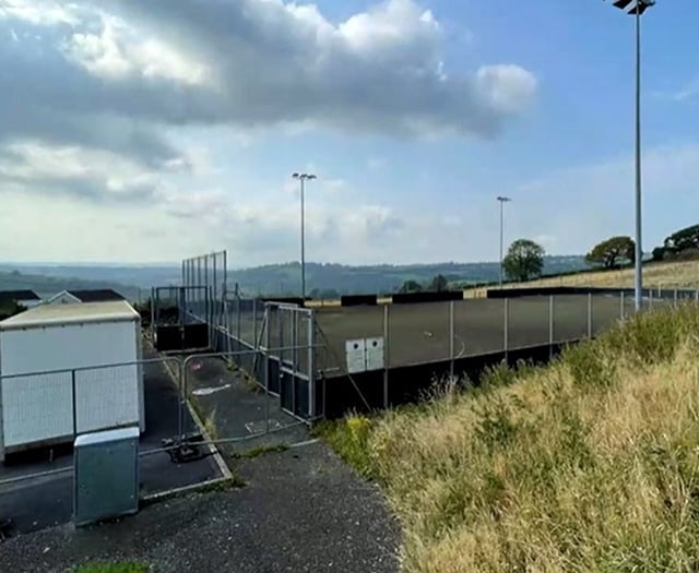 Housing estate for former school fields given go-ahead