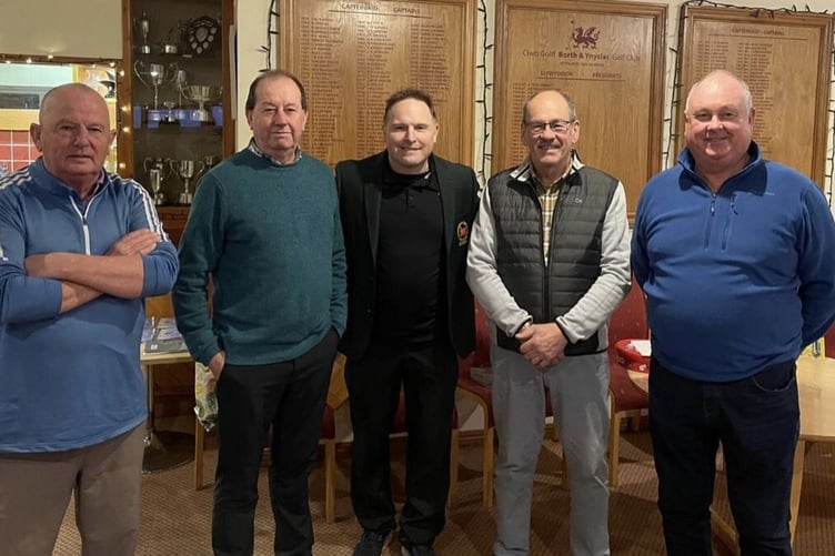 Captain Nick Downing with the winners John Blackburn, Rob Galliford, Gwynn Jenkins and Harri Jones