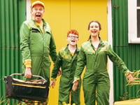 Sêr ifanc ag anableddau ac anghenion cyfathrebu ar Help Llaw