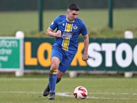Leaders Llan dig deep to extend lead