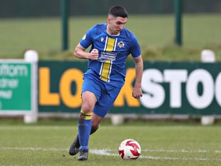 Llanuwchllyn extend league lead with commanding 5–0 win