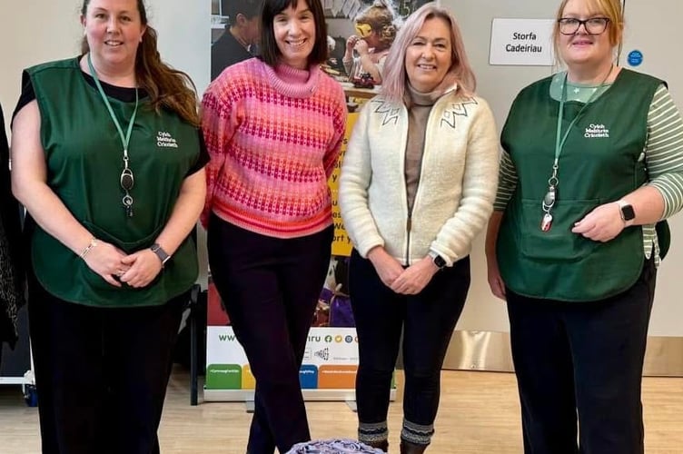 Deputy leader Tracey Letts, Chief Executive of Mudiad Meithrin Dr Gwenllian Lansdown Davies, MP Liz Saville Roberts, and leader, Ayesha Tudor