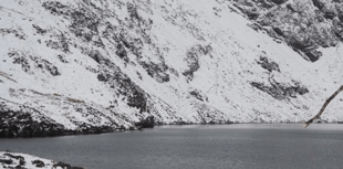 Aberdyfi rescuers brave icy conditions to rescue duo