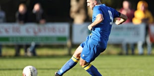 Llanuwchllyn hit bump on road to the title