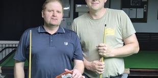 Gerwyn Lloyd wins captains' snooker competition