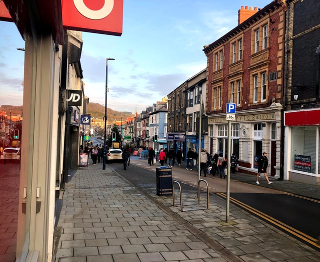 Welsh economy ‘lagging rest of the UK’