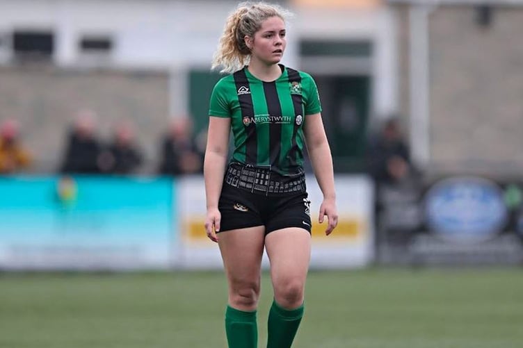 Gwenllian Jones had returned to Park Avenue