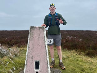 Bala boxer Gwion wins Offa's Dyke ultra race