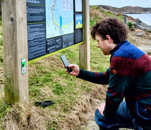 Wales Coast Path QR code reveals story of seagrass