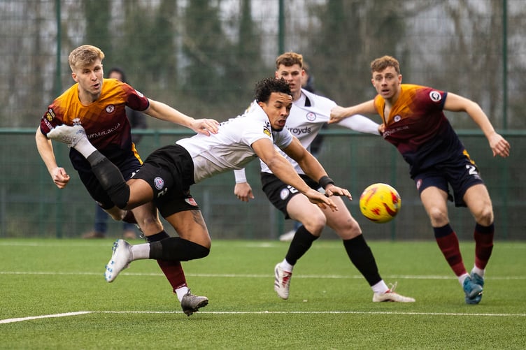 CARDIFF, WALES. 8th FEBRUARY 2025:
Cardiff Metropolitan University v Bala Town in the JD Cymru Premier at Cyncoed Campus on the 8th February 2025. (Pic by Lewis Mitchell/FAW)