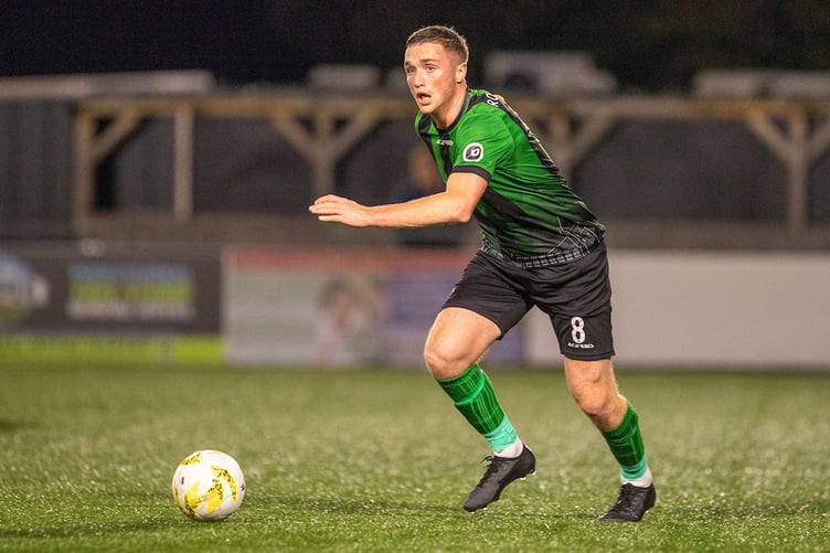 FLINT, WALES - 4TH OCTOBER 2024: Aberywtwyth Town's Iwan Lewis during the JD Cymru Premier fixture between Connah's Quay Nomads and Aberystwyth Town at the Essity Stadium, Flint. 4th of October, Flint, Wales (Pic by Nik Mesney/FAW)