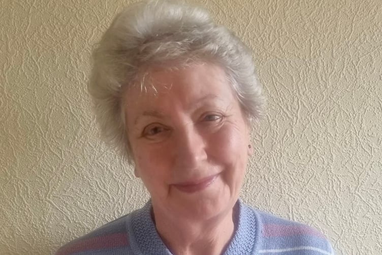Llywydd y dydd Eileen Jones