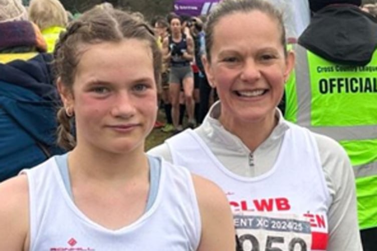 Mother and daughter Hannah and Talia Jones