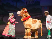 Aberdyfi's anniversary pantomime ends on a high - oh yes it does!