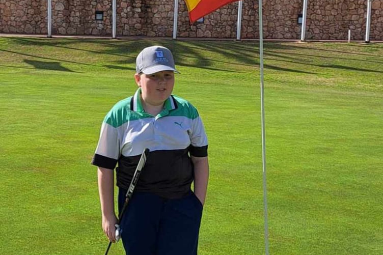 Tomi Slattery demonstrated his golfing skills in Spain