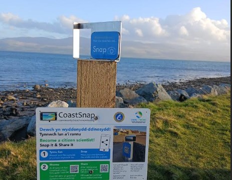 Take a photo of the sea to help scientists track storm damage