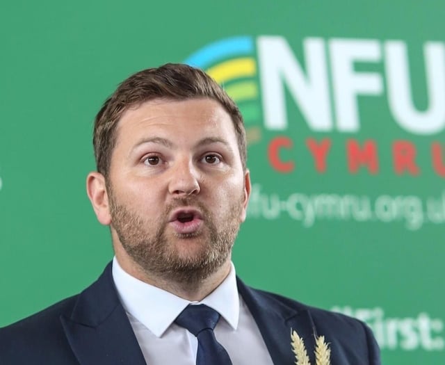 WATCH: Farmers applaud 'impassioned' speech at the Senedd