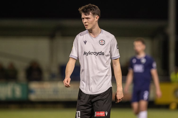BALA, WALES - 21ST FEBRUARY 2025: Bala Town's Joe Malkin during the JD Cymru Premier fixture between Bala Town and The New Saints at Maes Tegid, Bala. 21st of February, Bala, Wales (Pic by Nik Mesney/FAW)