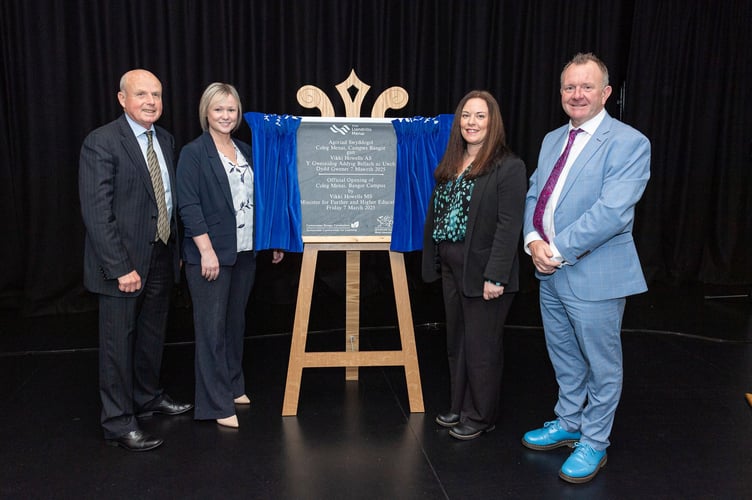 Coleg Menai’s new Bangor campus has been officially opened by Vikki Howells MS, Minister for Further and Higher Education