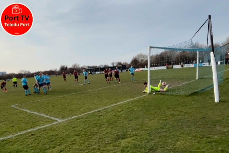 Tom Hilditch's winning goal for Porthmadog