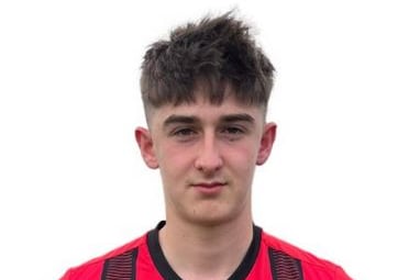 Elis Puw made his first senior start for Porthmadog on Saturday