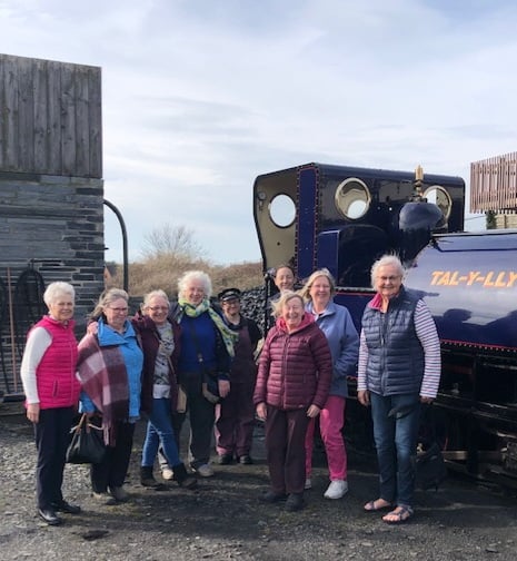 Tywyn Inner Wheel's £200 donation