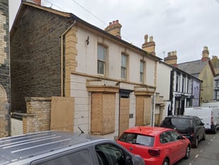 Anti-social behaviour concerns over Aberystwyth flats plan