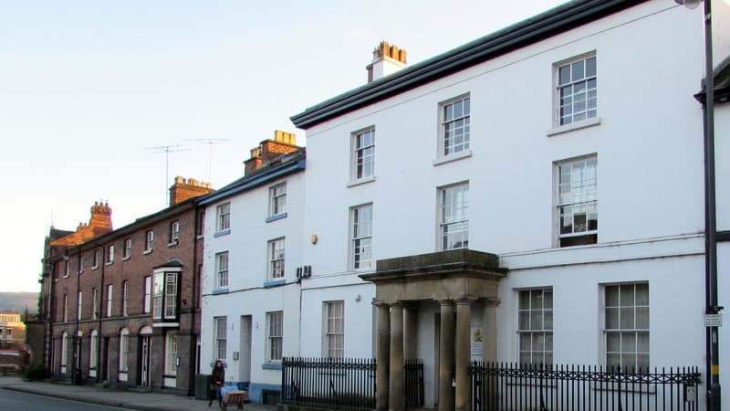 Llanidloes Sex Offender Breached Order Over Undeclared Phone | Camb...
