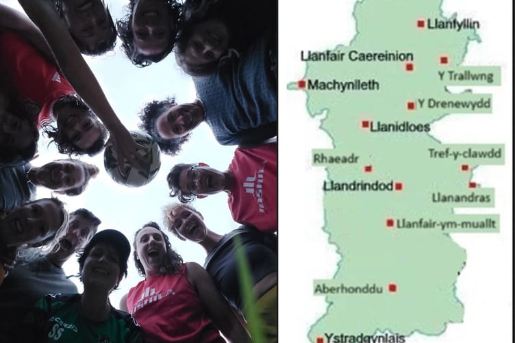 Chwith, un o seflies creadigol y tîm; dde, lleoliadau’r canolfannau hamdden dan fygythiad ym Mhowys