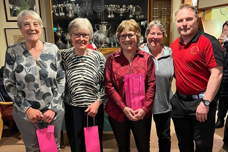 Women's team winners