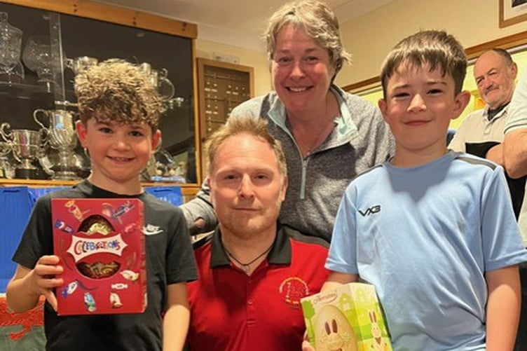 The youngsters enjoyed the putting competition