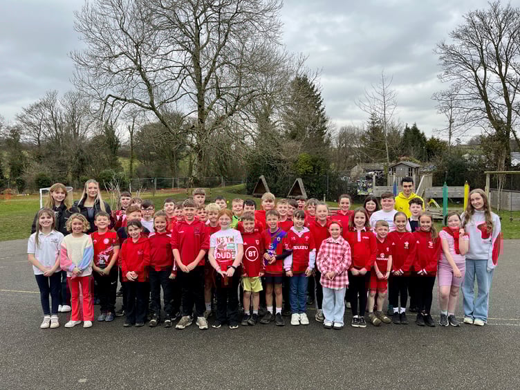 The college students helped Ysgol Abererch pupils with their French