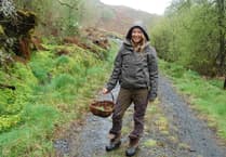 "I never want to eat normal food again": Meet the woman eating wild for one month